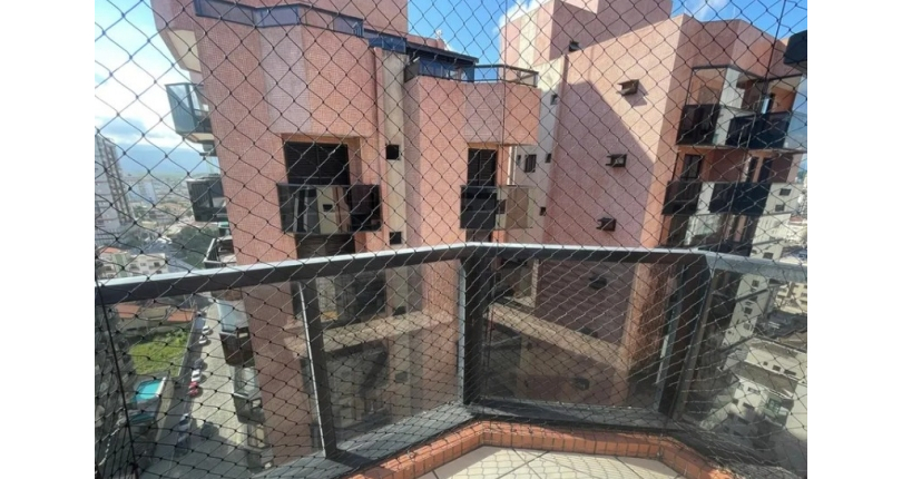 Belo Apartamento à venda na Praia Grande no Bairro da Guilhermina