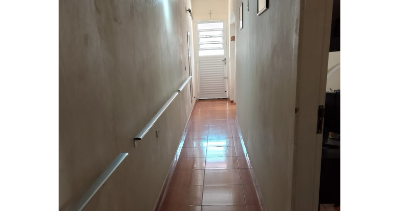 Sobrado à venda no Bairro do Conjunto Habitacional Turística na Rua Parque Nacional da Serra