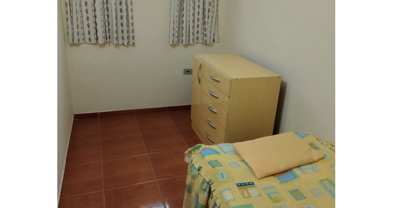 Sobrado à venda no Bairro do Conjunto Habitacional Turística na Rua Parque Nacional da Serra