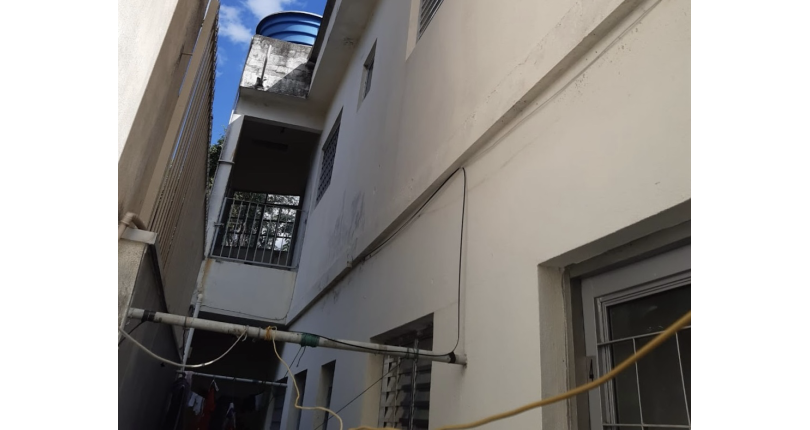 Sobrado à venda no Bairro do Conjunto Habitacional Turística na Rua Parque Nacional da Serra