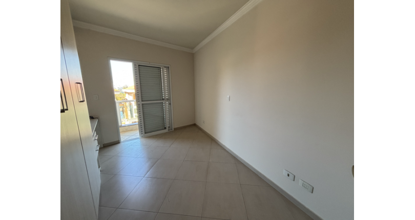 Lindo Sobrado à venda no Bairro do Parque São Domingos na Rua José Fernandes Lobo