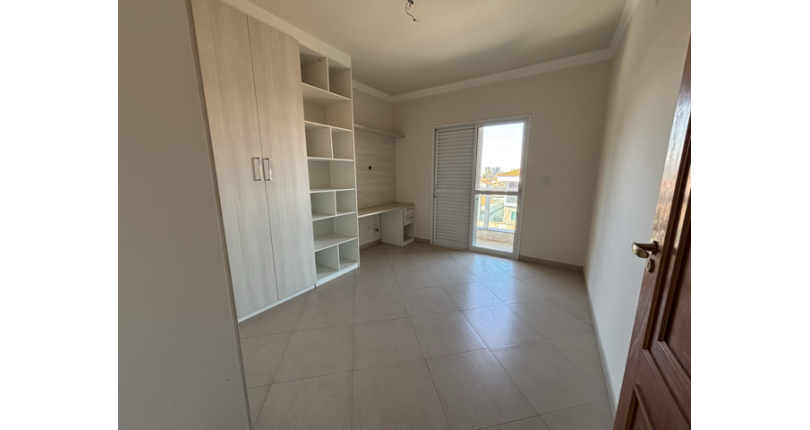 Lindo Sobrado à venda no Bairro do Parque São Domingos na Rua José Fernandes Lobo