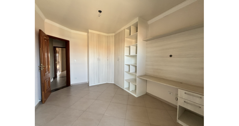 Lindo Sobrado à venda no Bairro do Parque São Domingos na Rua José Fernandes Lobo