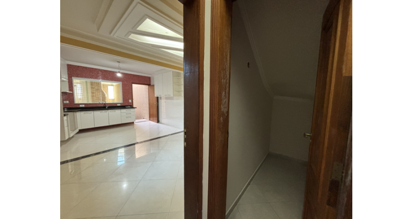 Lindo Sobrado à venda no Bairro do Parque São Domingos na Rua José Fernandes Lobo