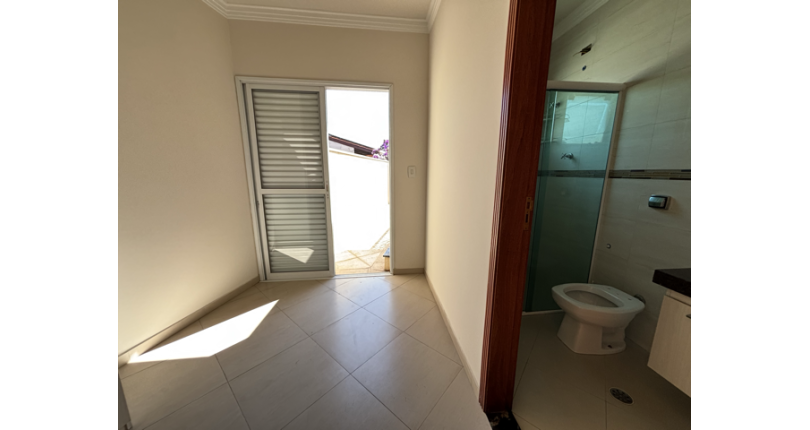 Lindo Sobrado à venda no Bairro do Parque São Domingos na Rua José Fernandes Lobo