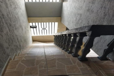 Oportunidade Sobrado à venda no Bairro da Ayrosa na Rua Tico-Tico