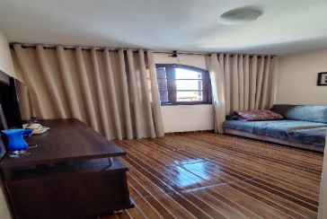 Boa Casa Assobradada à venda no Bairro do Jaraguá na Rua Joaquim José de Lima,