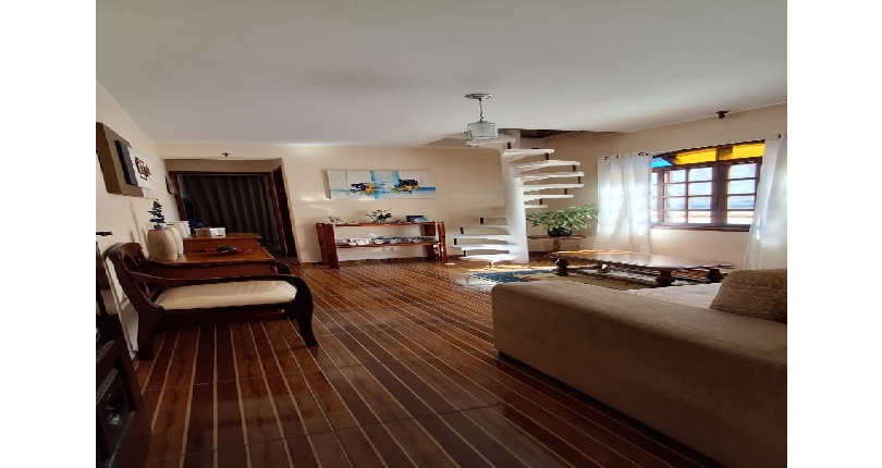 Boa Casa Assobradada à venda no Bairro do Jaraguá na Rua Joaquim José de Lima,