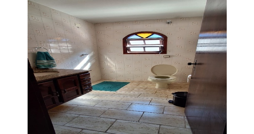 Boa Casa Assobradada à venda no Bairro do Jaraguá na Rua Joaquim José de Lima,