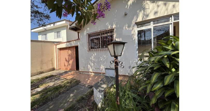 Casa Térrea à venda no Bairro do Jardim Santo Elias na Rua Durval Fernandes Chaves