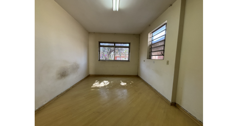 Casa Térrea à venda no Bairro do Jardim Santo Elias na Rua Durval Fernandes Chaves