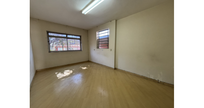 Casa Térrea à venda no Bairro do Jardim Santo Elias na Rua Durval Fernandes Chaves