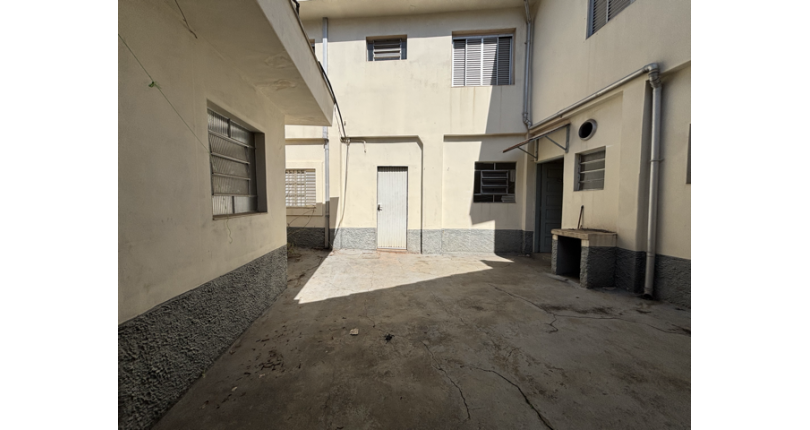 Casa Térrea à venda no Bairro do Jardim Santo Elias na Rua Durval Fernandes Chaves