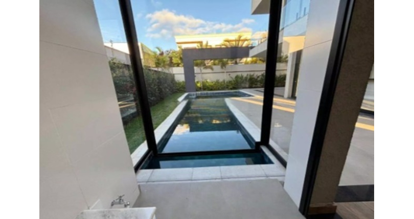 Belo Sobrado à venda em Votorantim no Bairro Alphaville Nova Esplanada 3 na Alameda Quebec