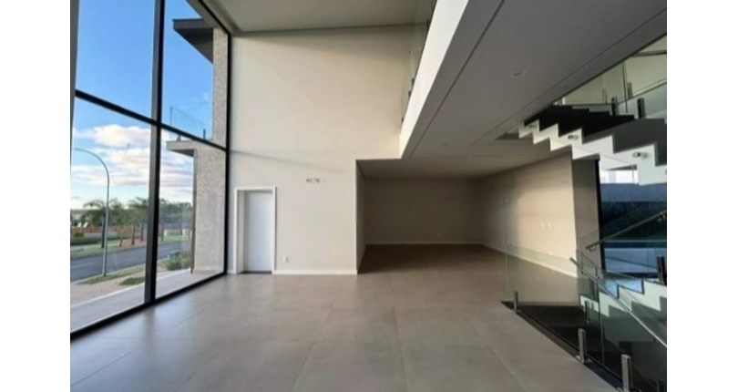 Belo Sobrado à venda em Votorantim no Bairro Alphaville Nova Esplanada 3 na Alameda Quebec