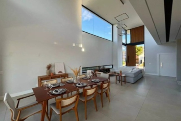 Belo Sobrado à venda em Votorantim no Bairro do Alphaville Nova Esplanada 4 na Rua Pisa