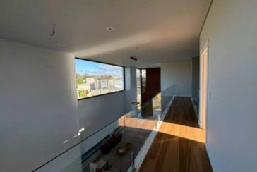 Belo Sobrado à venda em Votorantim no Bairro do Alphaville Nova Esplanada 4 na Rua Pisa