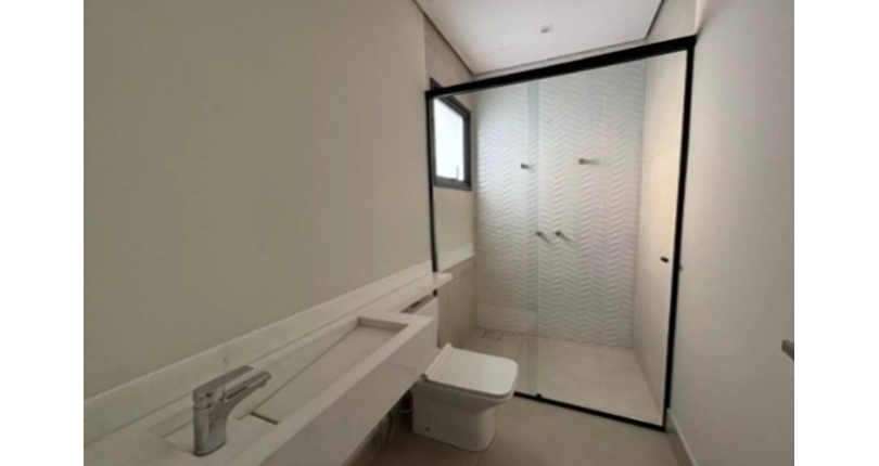 Belo Sobrado à venda em Votorantim no Bairro do Alphaville Nova Esplanada 4 na Rua Pisa