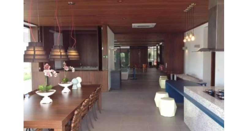 Belo Sobrado à venda em Votorantim no Bairro do Alphaville Nova Esplanada 4 na Rua Pisa