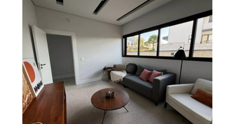 Belo Sobrado à venda em Votorantim no Bairro do Alphaville Nova Esplanada 4 na Rua Pisa