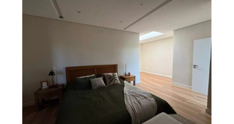 Belo Sobrado à venda em Votorantim no Bairro do Alphaville Nova Esplanada 4 na Rua Pisa