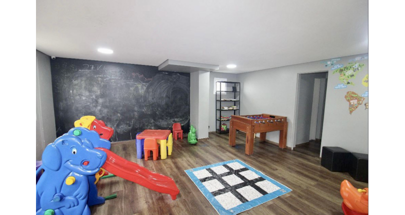  Apartamento à venda no Parque Maria Domitila na Rua Willis Roberto Banks 525