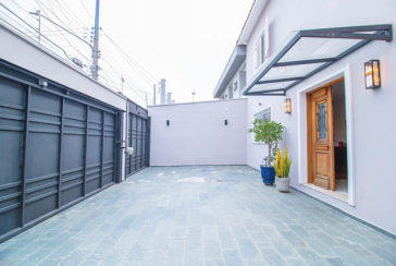 Lindo Sobrado à venda no Bairro do Parque São Domingos na Rua João Moreira