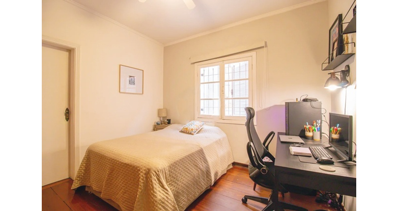 Lindo Sobrado à venda no Bairro do Parque São Domingos na Rua João Moreira