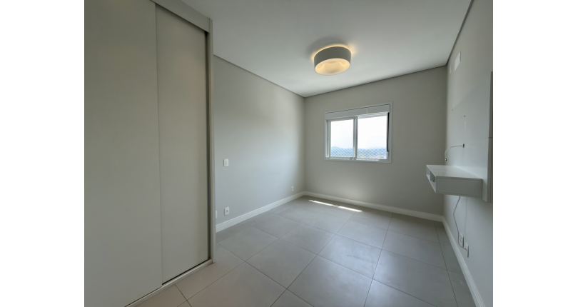 Apartamento à venda Avenida Ômega, 442, Melville Empresarial I e II - Imóveis à Venda