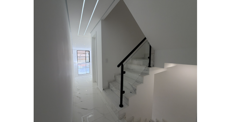 Sobrado à venda Rua Homero Sales, 758, Parque São Domingos - Imóveis à Venda