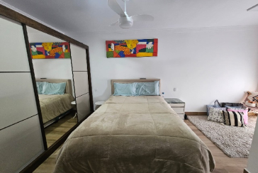 Belo Sobrado à venda no Bairro do  Jardim Marisa na Rua Avelino Ginjo