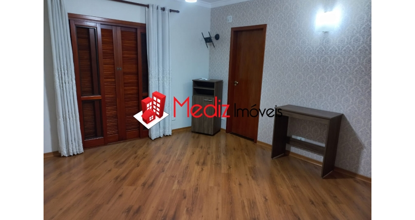 Bela Casa assobradada à venda no Bairro do Jardim Cidade Pirituba na Rua Pináceas