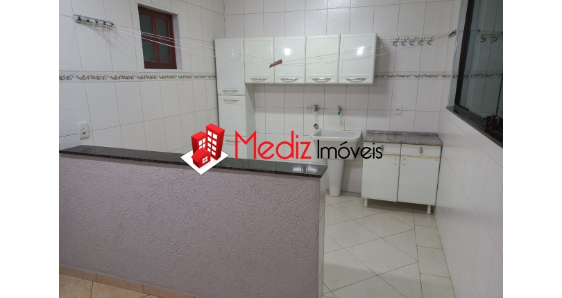 Bela Casa assobradada à venda no Bairro do Jardim Cidade Pirituba na Rua Pináceas