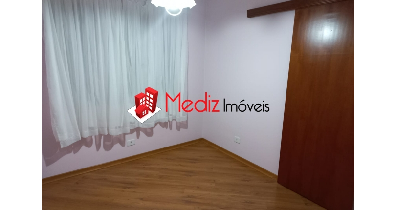 Bela Casa assobradada à venda no Bairro do Jardim Cidade Pirituba na Rua Pináceas