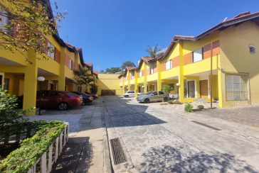 Belo Sobrado à venda no Bairro do Jardim Vivan na Rua Elvira Hidalgo
