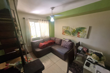 Belo Sobrado à venda no Bairro do Jardim Vivan na Rua Elvira Hidalgo