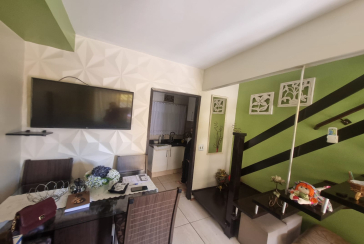 Belo Sobrado à venda no Bairro do Jardim Vivan na Rua Elvira Hidalgo