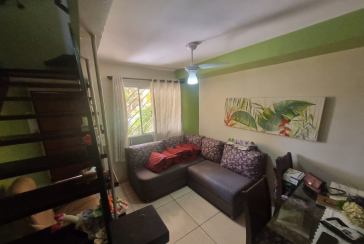 Belo Sobrado à venda no Bairro do Jardim Vivan na Rua Elvira Hidalgo