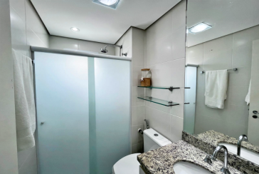 Belo Apartamento à venda no Guarujá no Bairro Enseada na Rua Inácio Miguel Stéfano 253