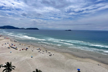 Belo Apartamento à venda no Guarujá no Bairro Enseada na Rua Inácio Miguel Stéfano 253