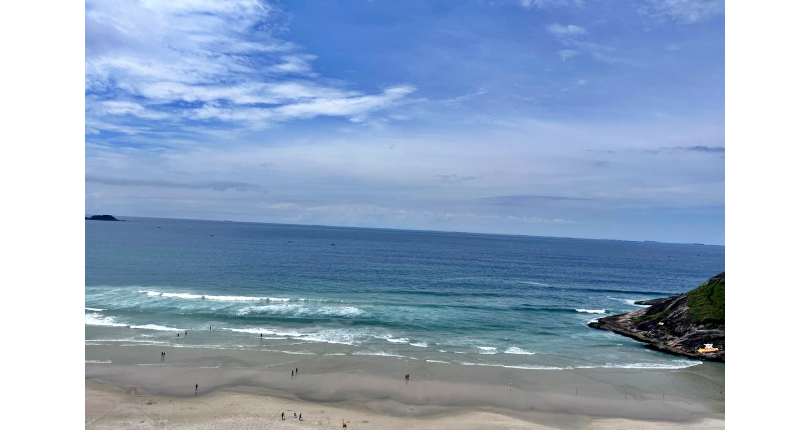 Belo Apartamento à venda no Guarujá no Bairro Enseada na Rua Inácio Miguel Stéfano 253