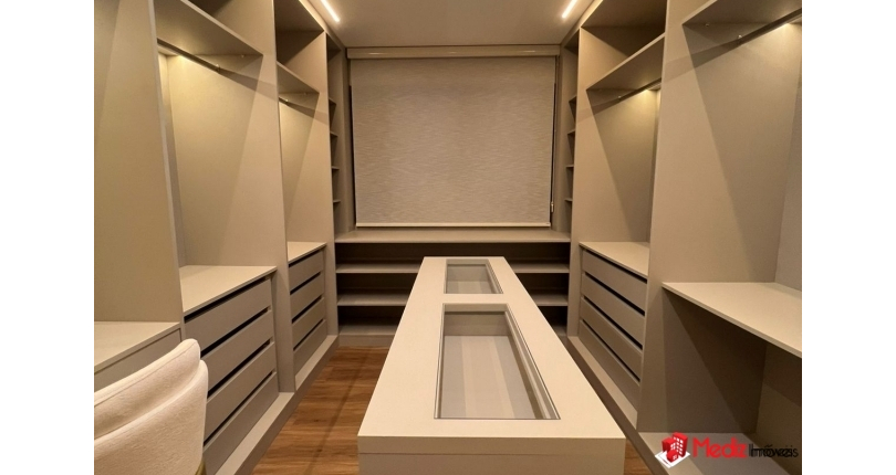 Belo Apartamento à venda em Barueri no Bairro do Alphaville Centro Industrial e Empresarial/Alphaville