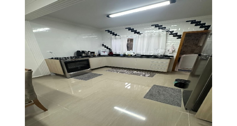 Sobrado à venda Rua Domingos de Magalhães, Parque Maria Domitila - Imóveis à Venda