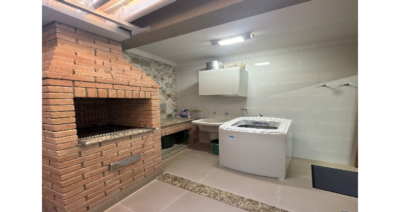 Sobrado à venda Rua Domingos de Magalhães, Parque Maria Domitila - Imóveis à Venda