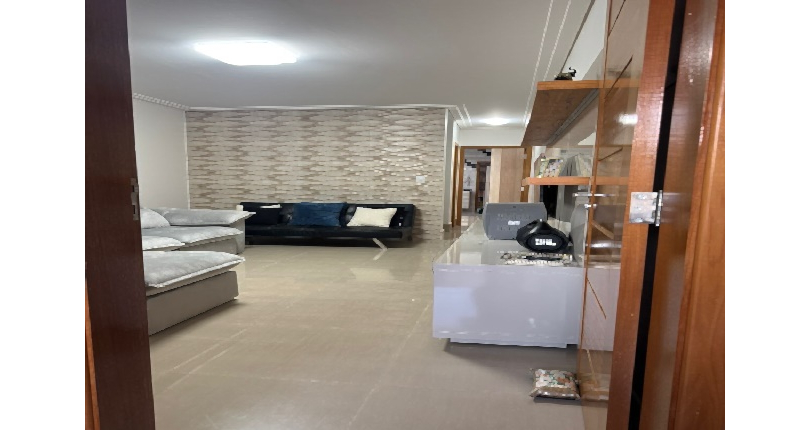 Sobrado à venda Rua Domingos de Magalhães, Parque Maria Domitila - Imóveis à Venda