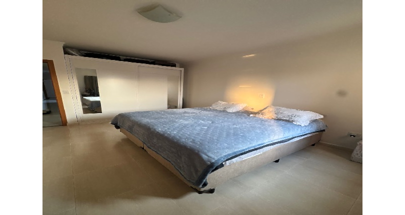 Sobrado à venda Rua Domingos de Magalhães, Parque Maria Domitila - Imóveis à Venda