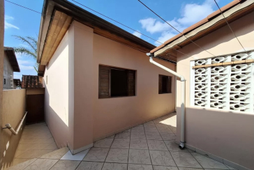 Belo Sobrado à venda no Bairro da Vila Santa Maria na Rua Andréa del Castagno