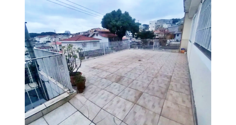 Imóvel Comercial à venda no Bairro do Parque São Domingos na Rua Waltrudes Correa