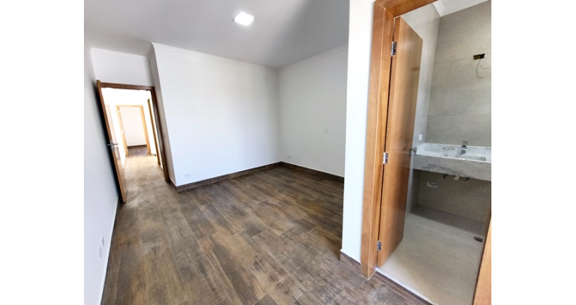 Lindo Sobrado novo à venda no Bairro do Jardim Maristela na Rua Horácio Romeu 186