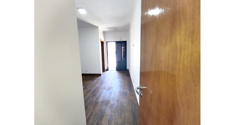 Lindo Sobrado novo à venda no Bairro do Jardim Maristela na Rua Horácio Romeu 186